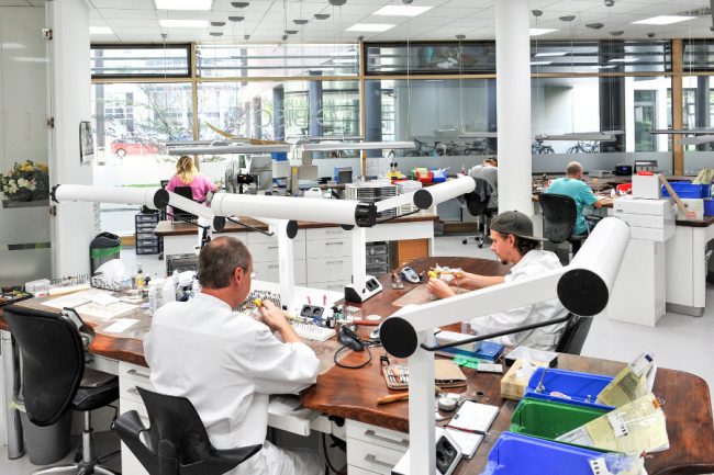 030401_Gibisch_Arbeitsplatz_900x600